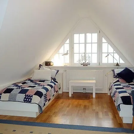 Laendliche-Idylle-Im-Haus-1-302801 Oldsum