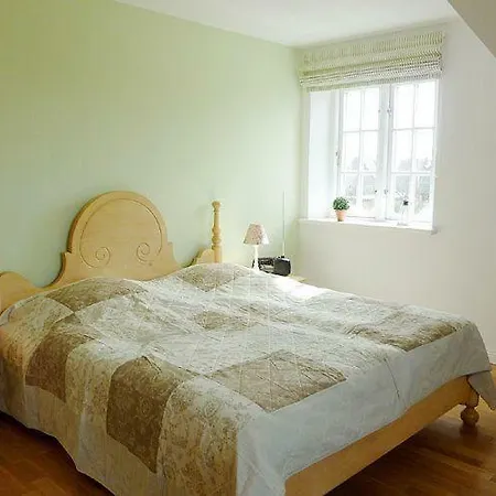 Laendliche-Idylle-Im-Haus-1-302801 Oldsum
